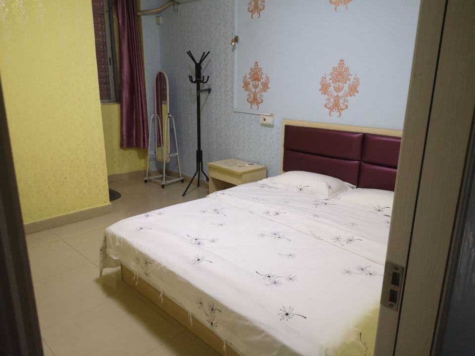 豪华大床房