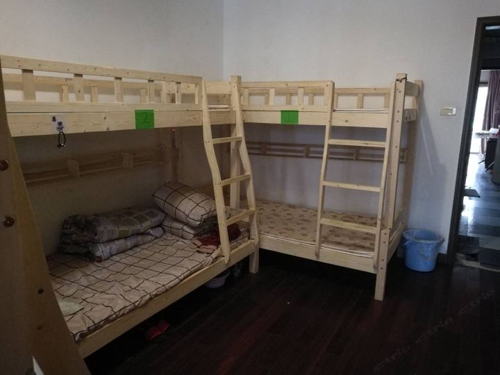 美丽的你六人间（床位）