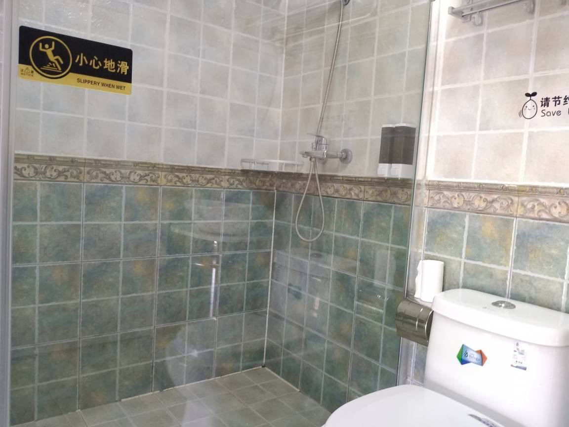 雅致大床房