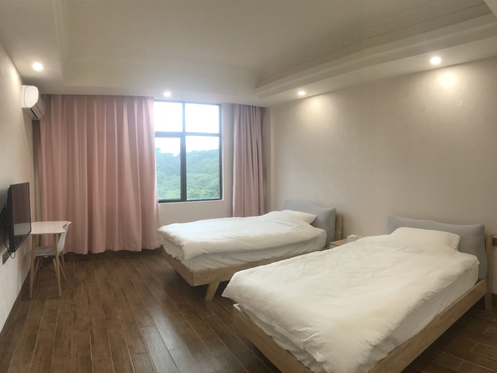 山景双人房