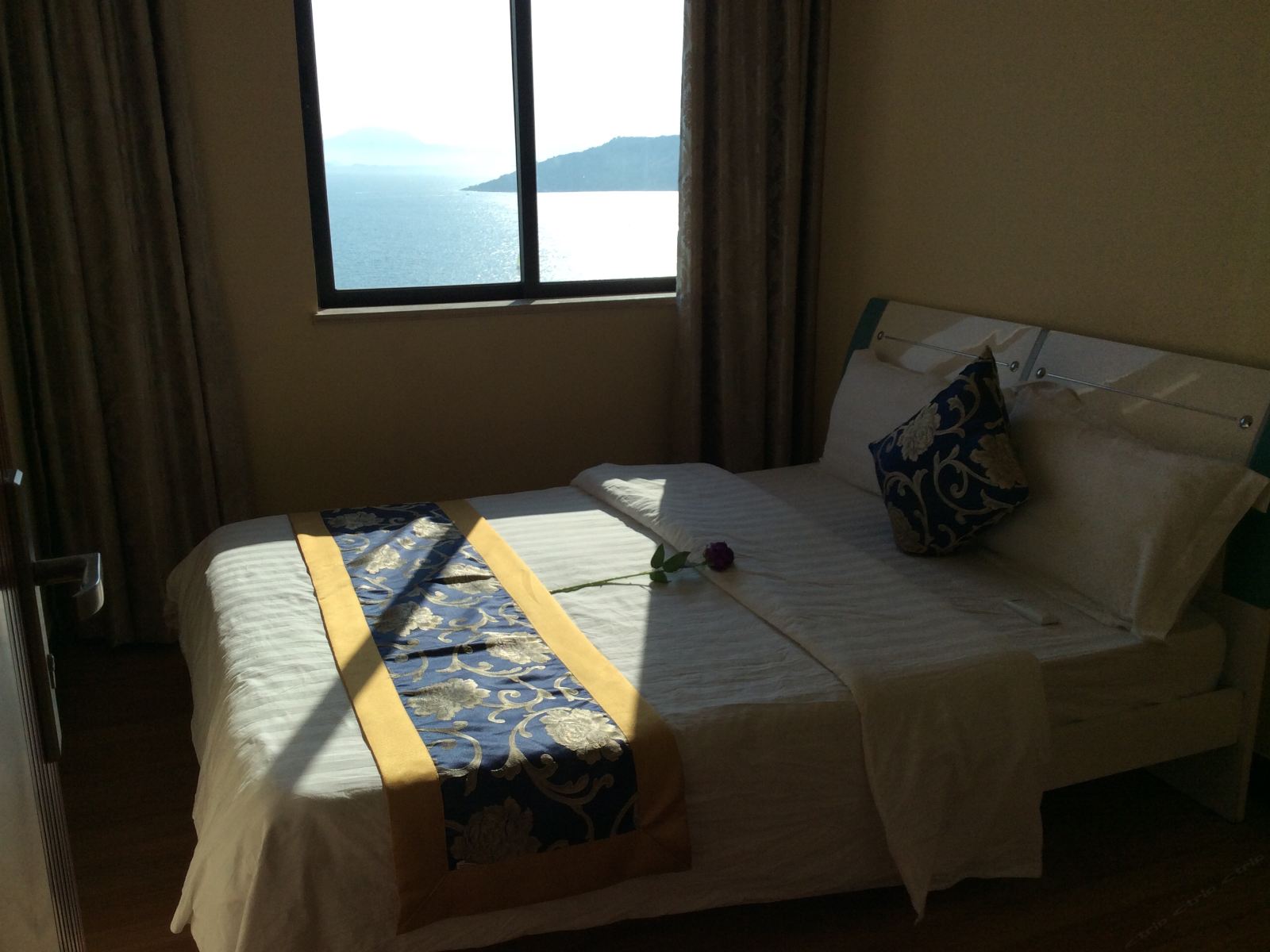 海景四室两厅房