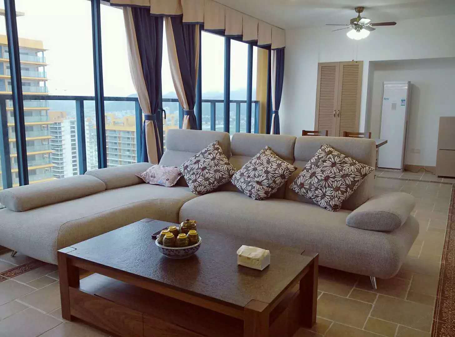豪华侧海景两室一厅