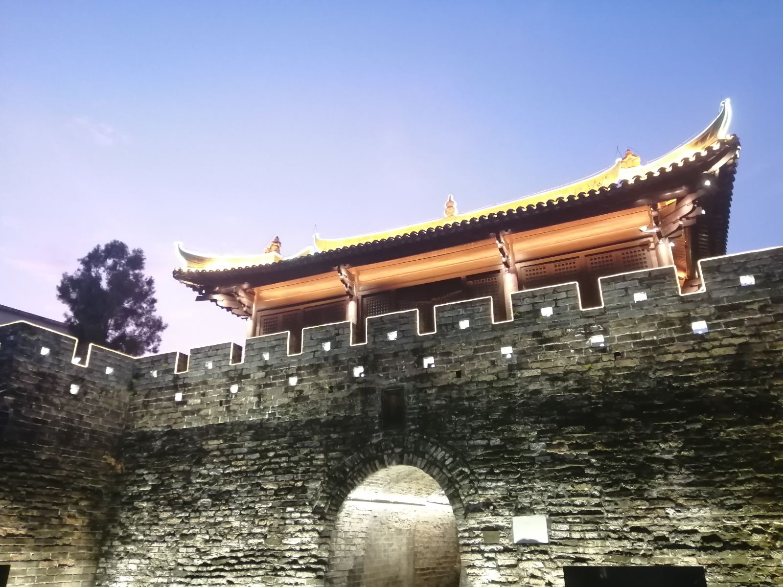 8房1厅整栋包场