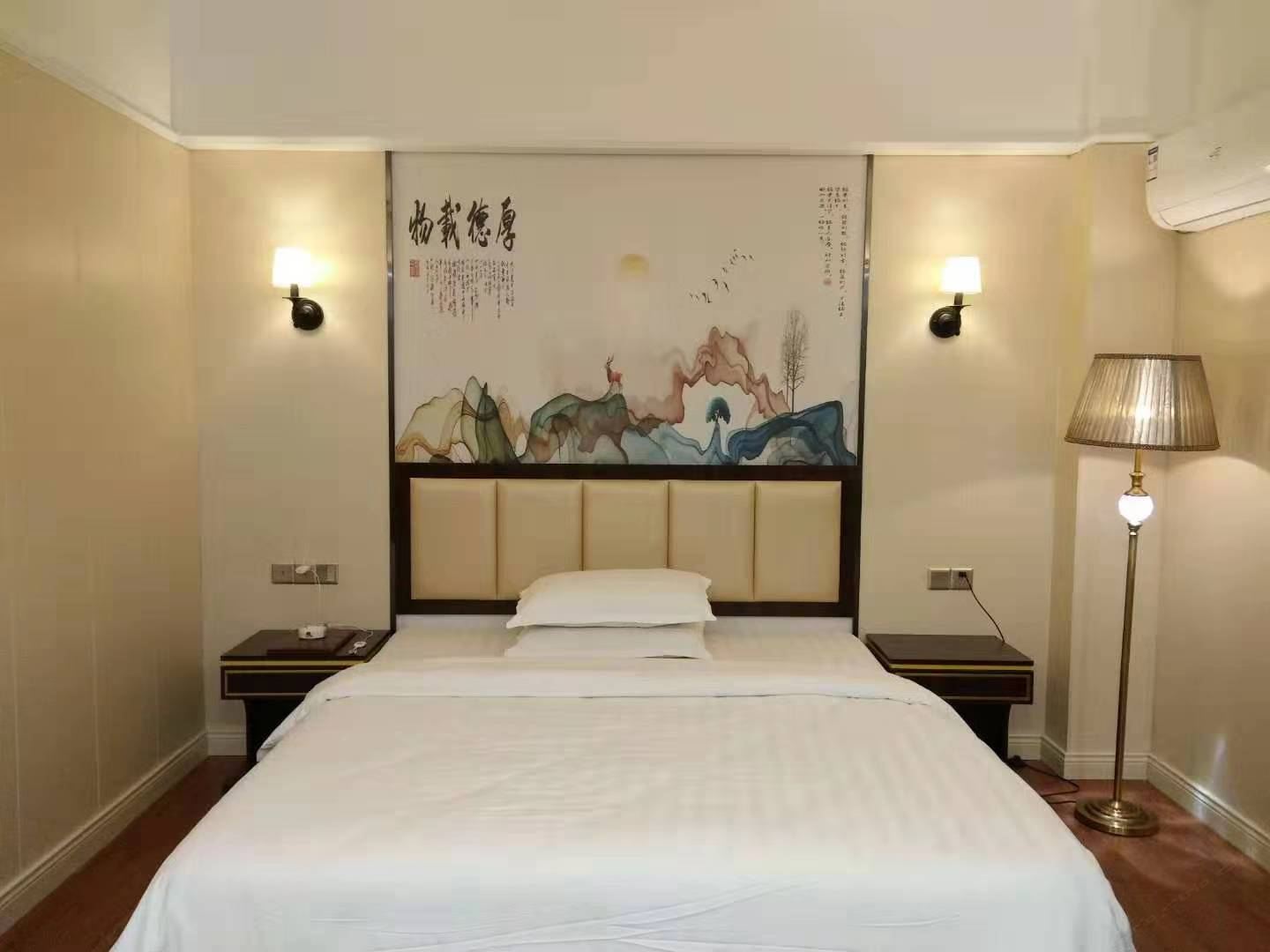 豪华大床房
