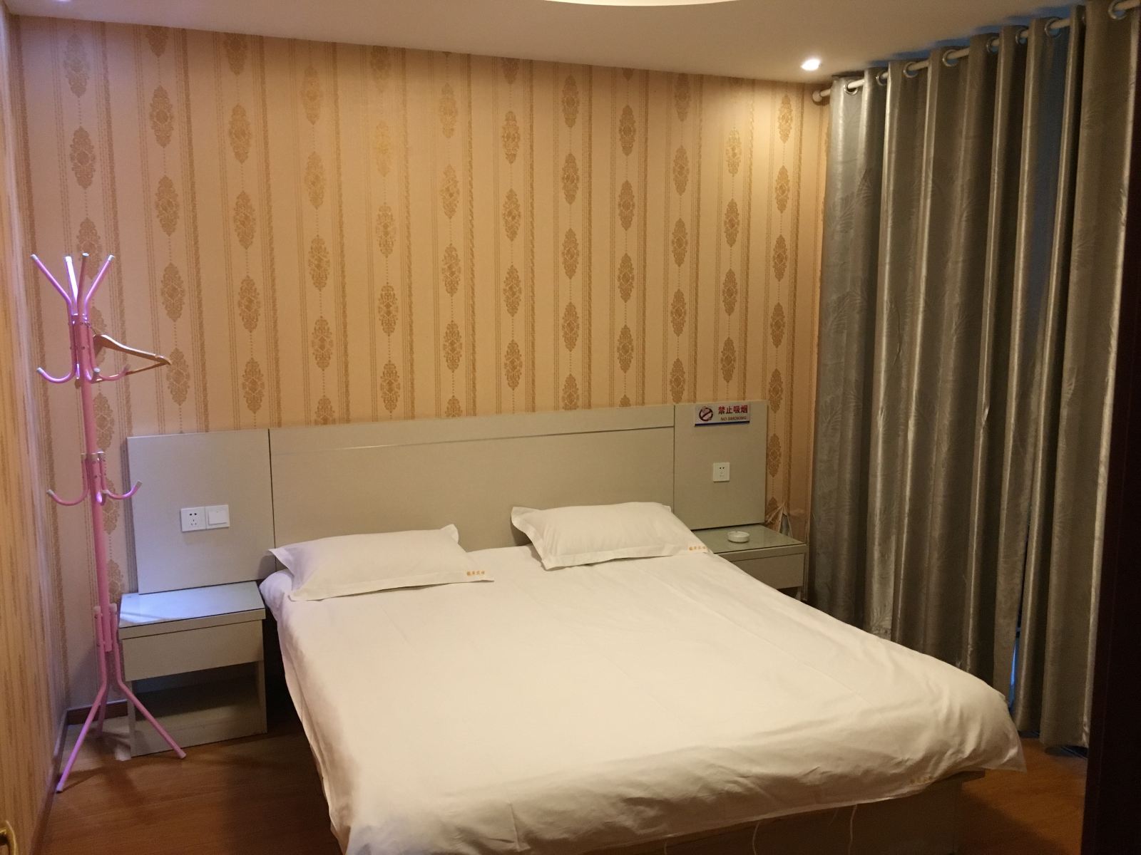 商务大床间