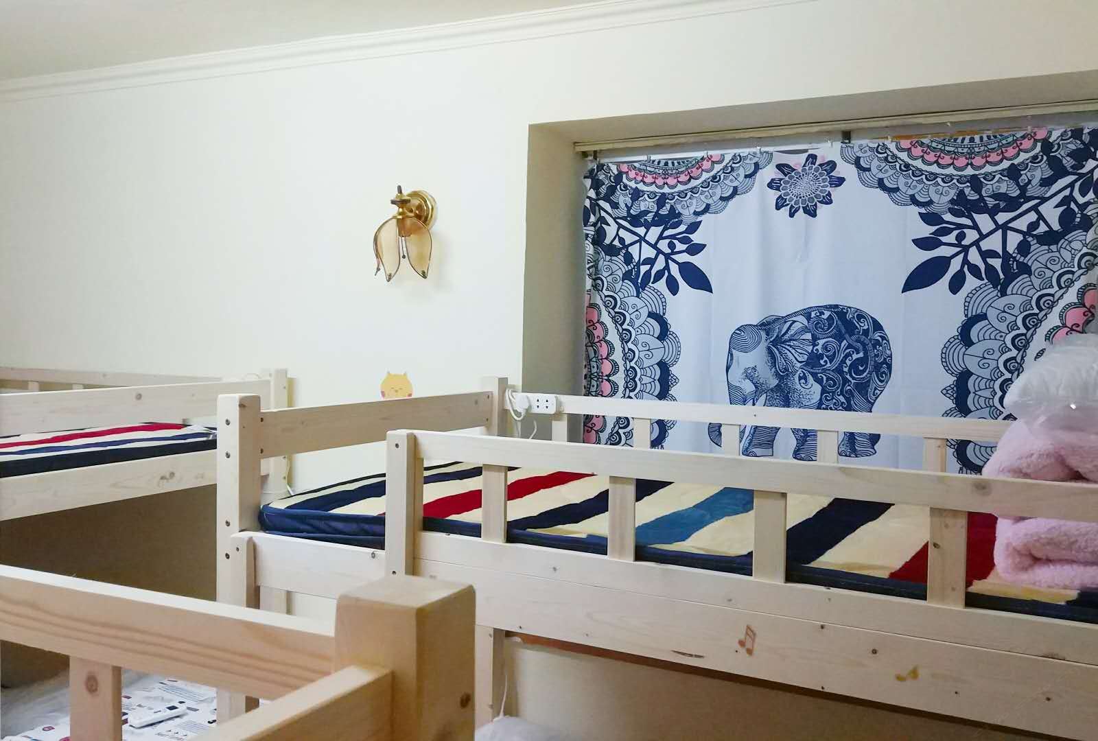 女生房(床位)