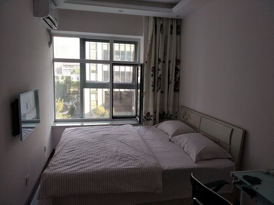 家的温暖大床房