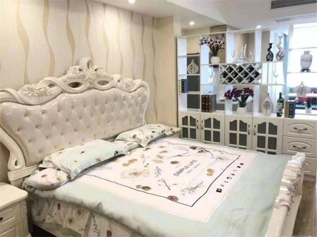 豪华大床房