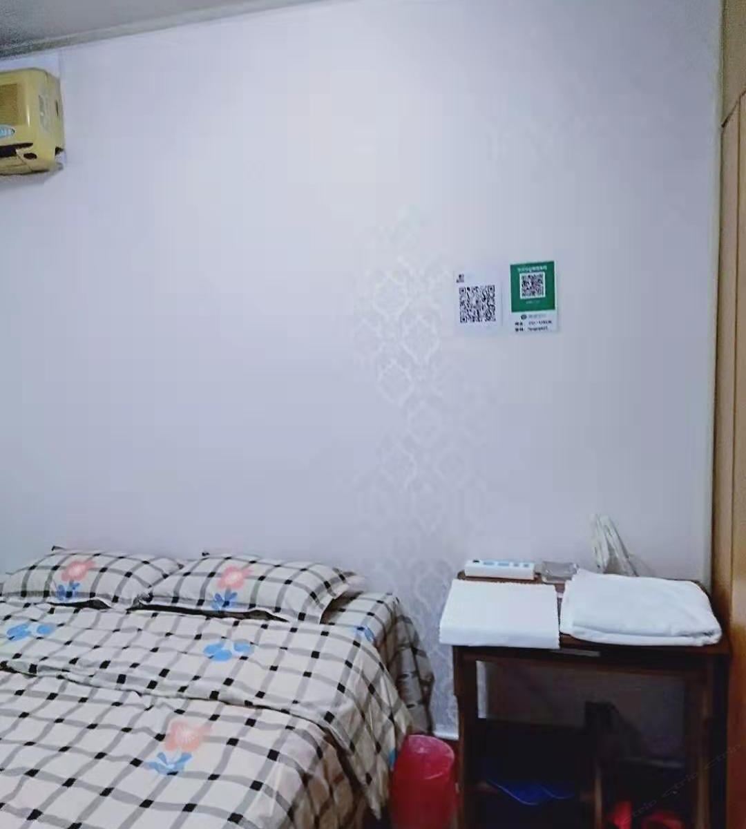 青青子衿大床房(无窗)
