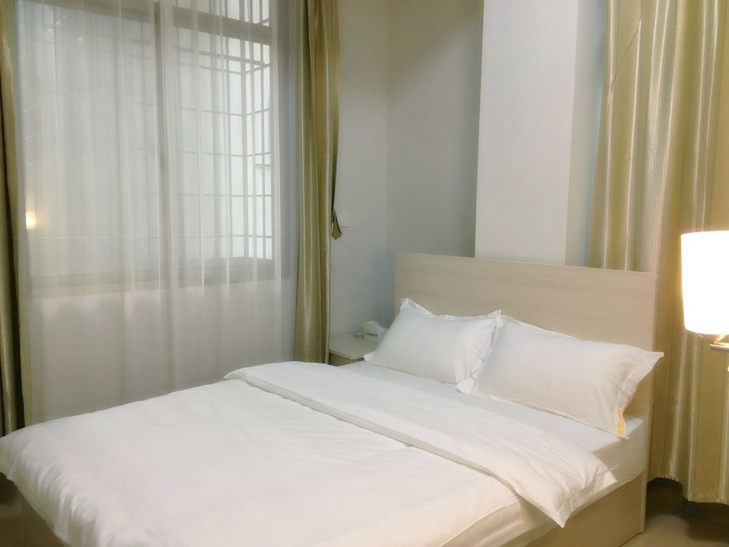 特惠大床房