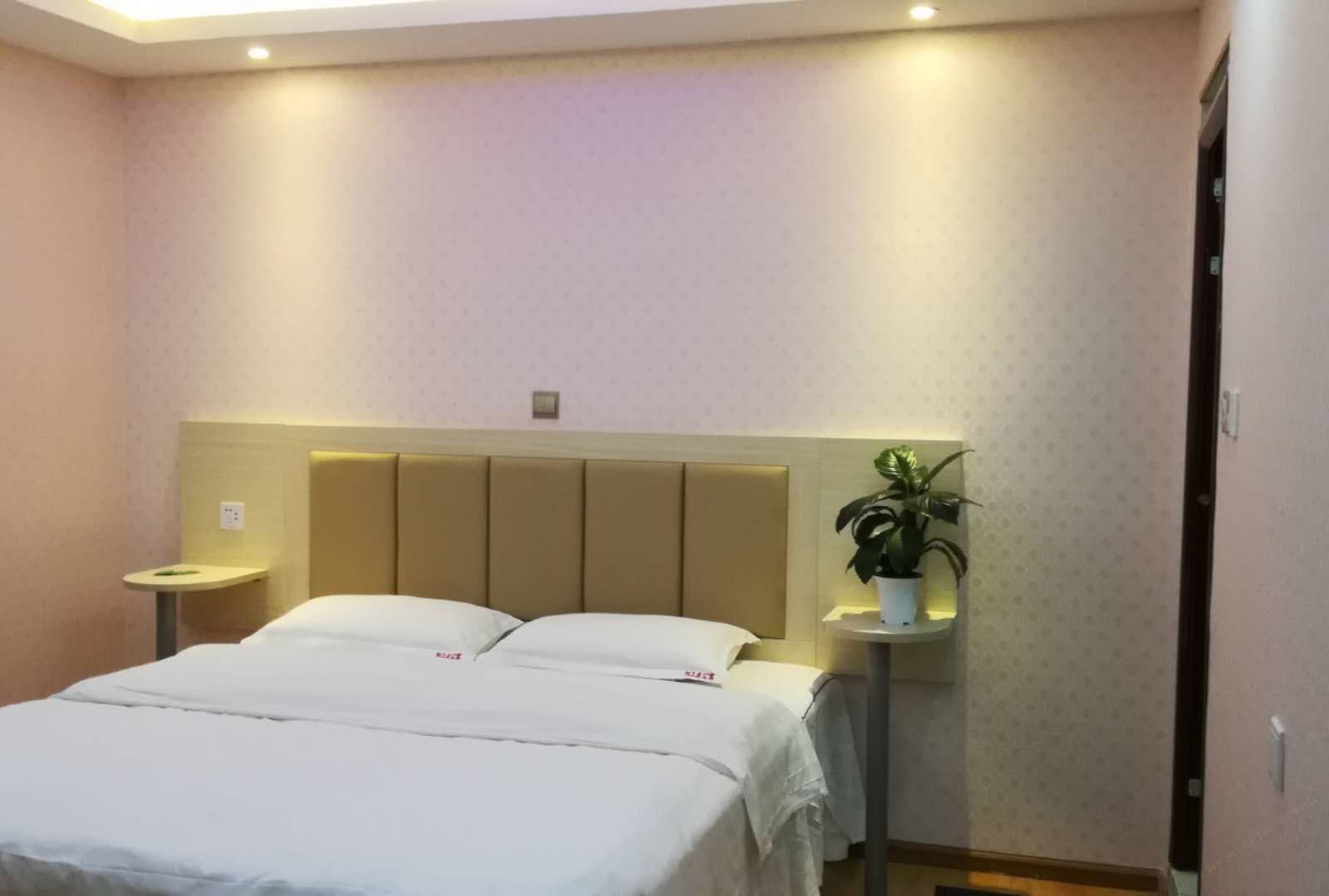 温馨大床房
