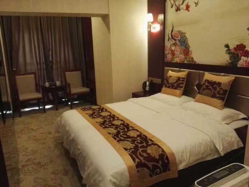 豪华大床房