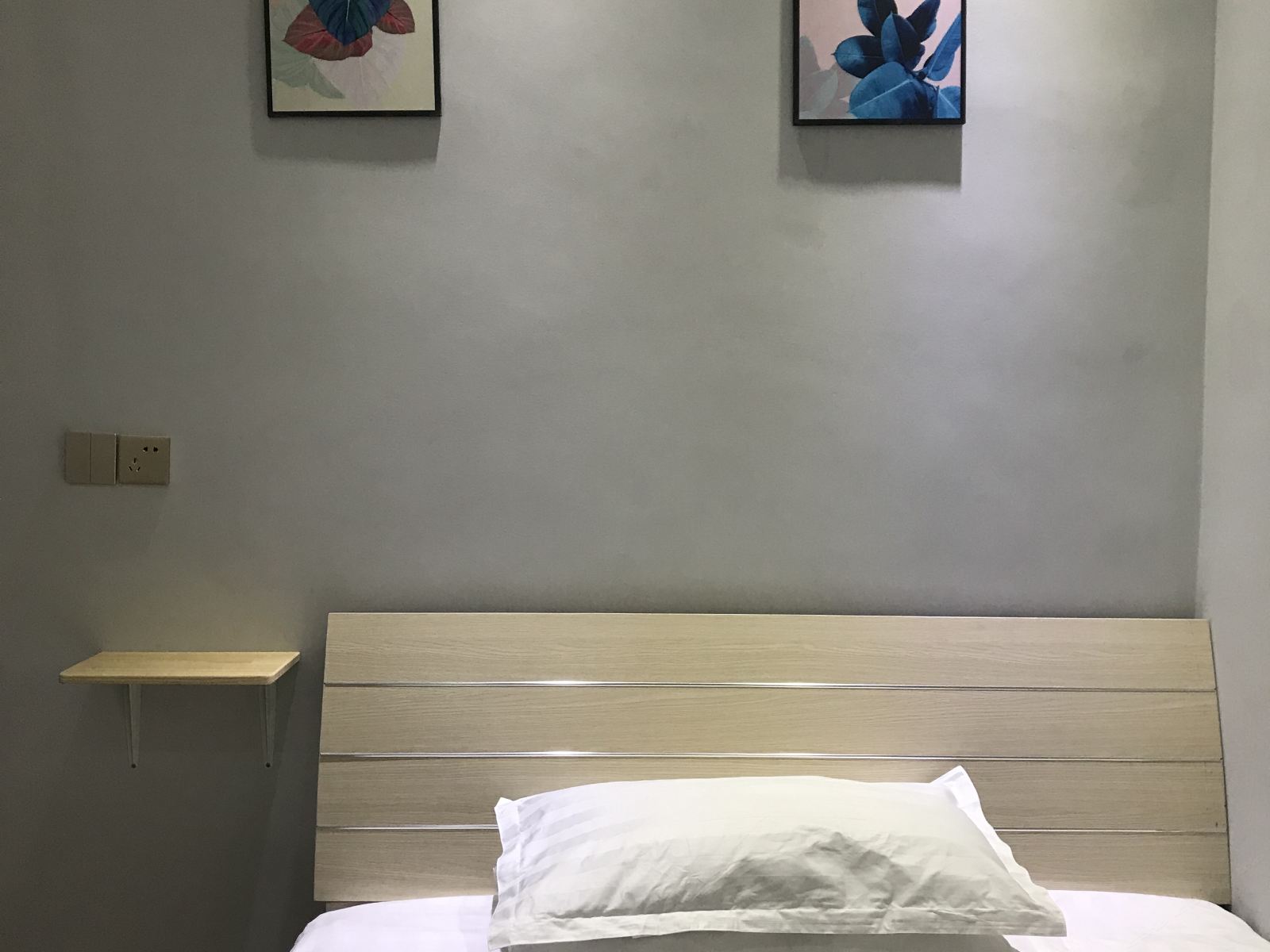 电脑大床房