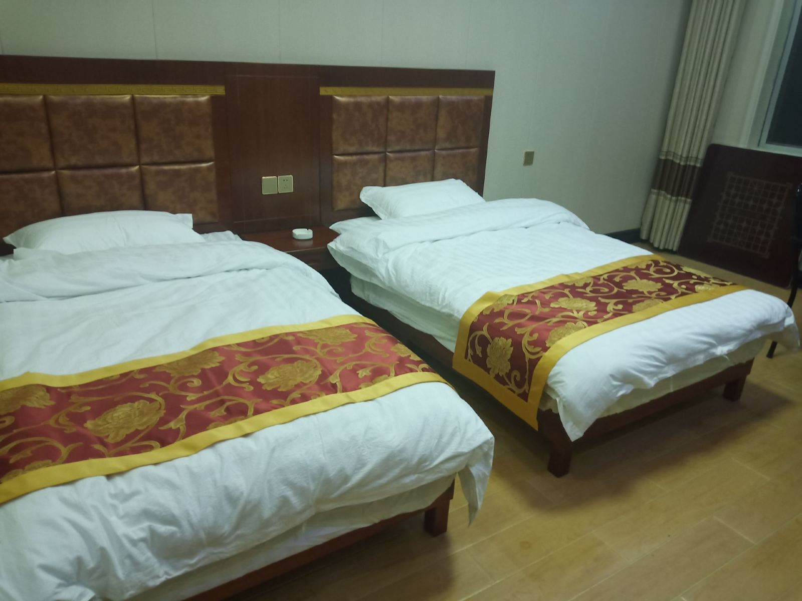豪华双人麻将房