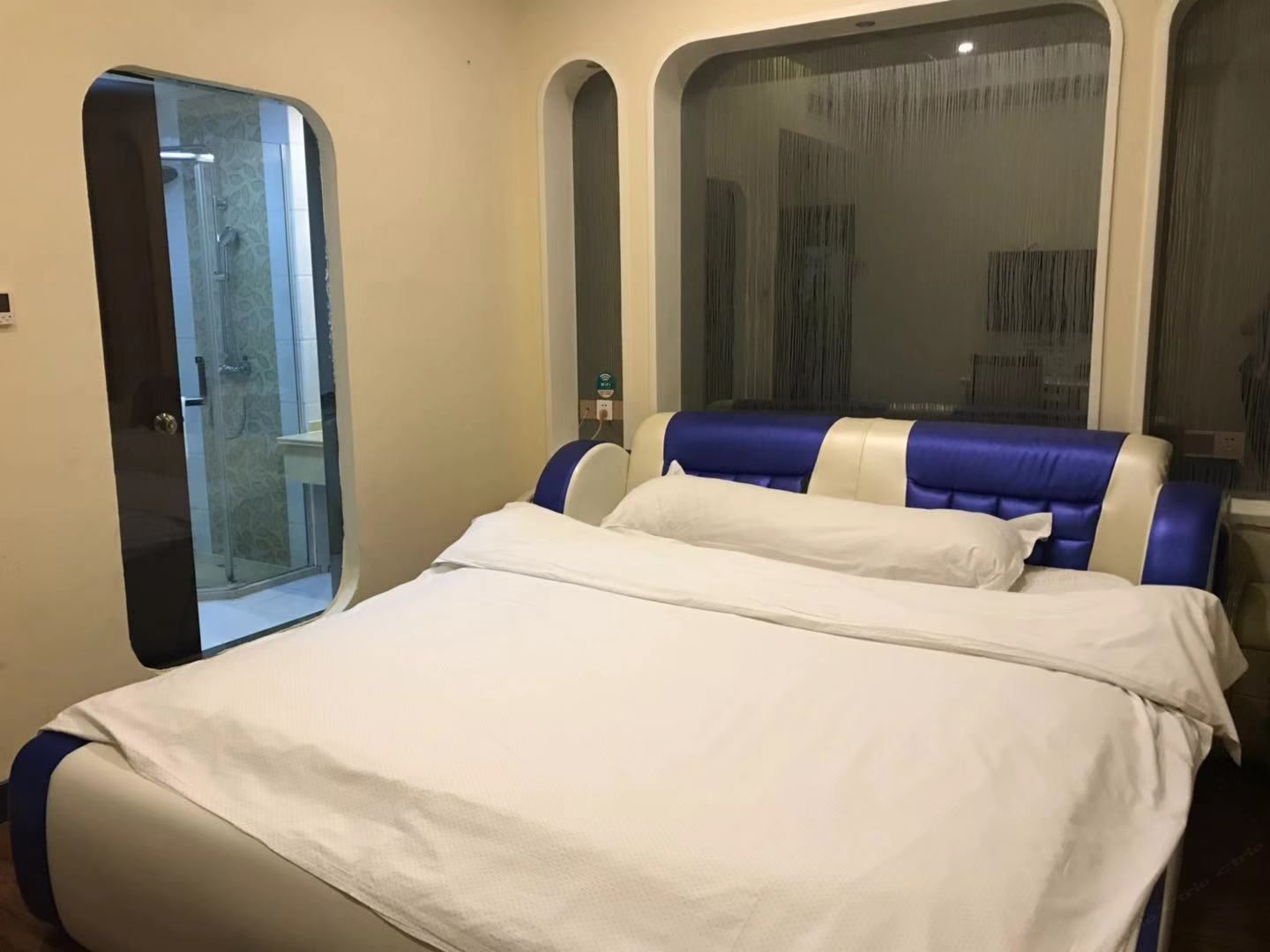 特色超大床房
