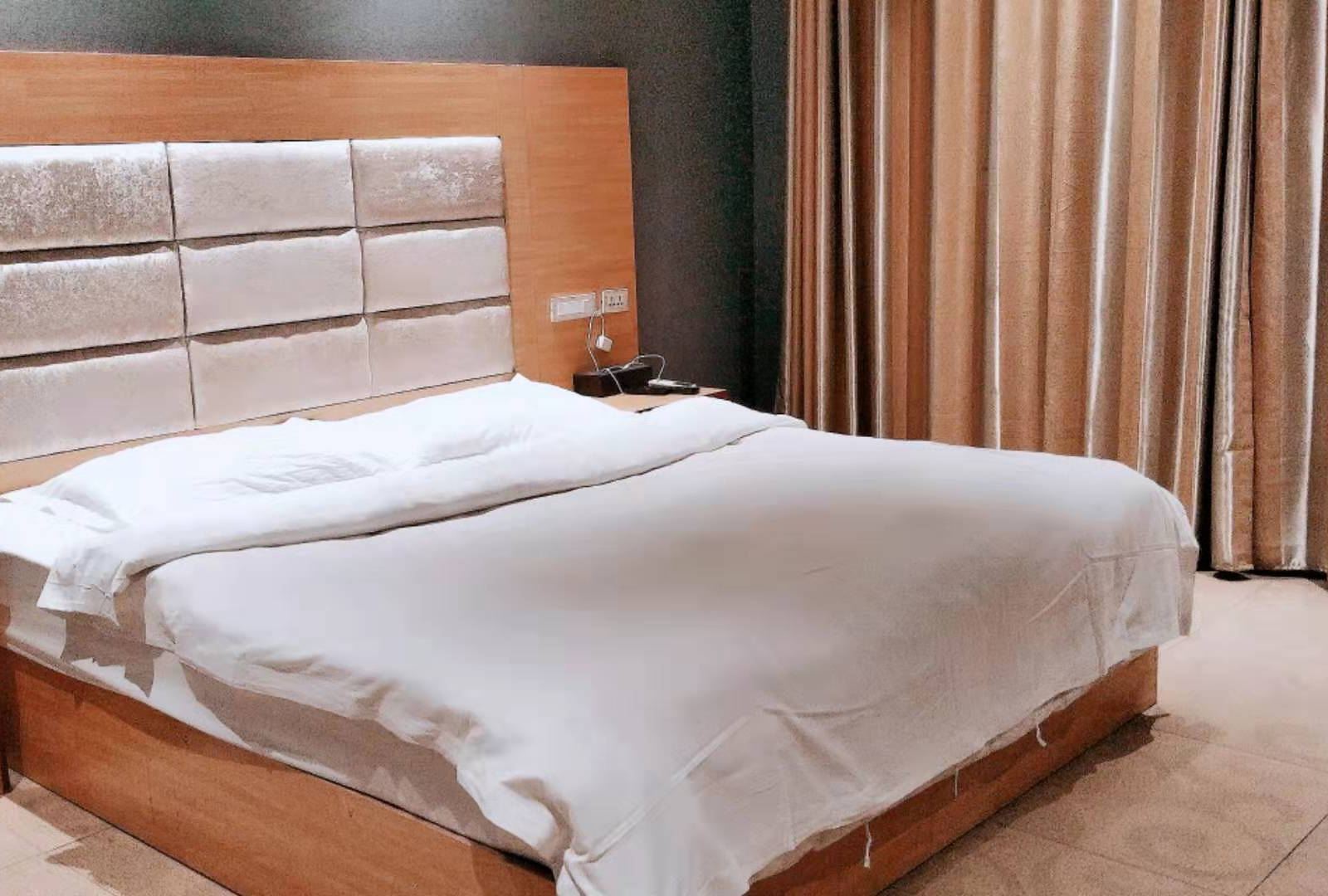 普通单人间