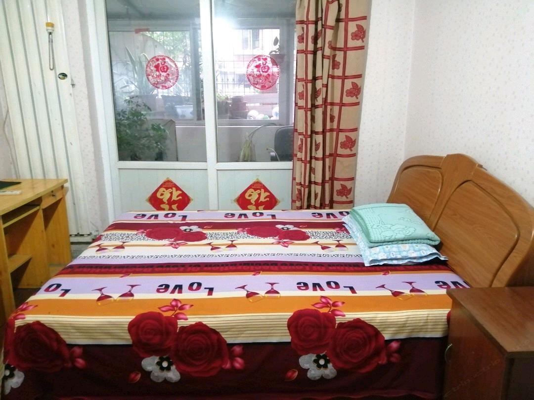 大床房D(公共卫浴)