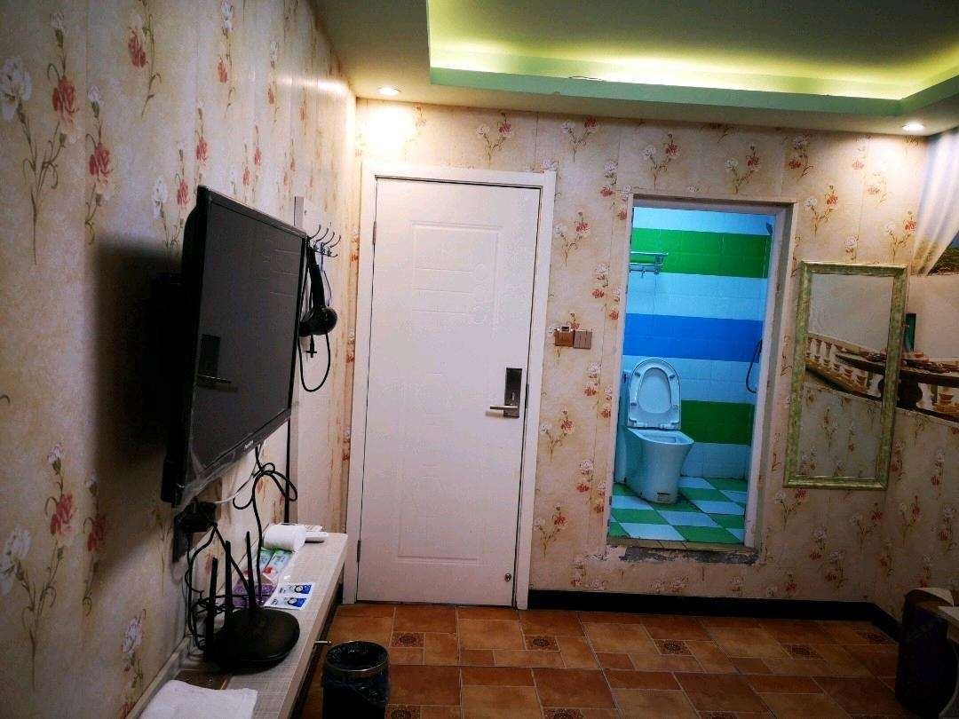 浪漫圆床房