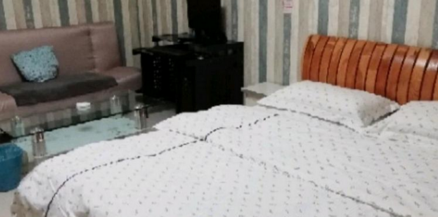 浪漫情侣大床房