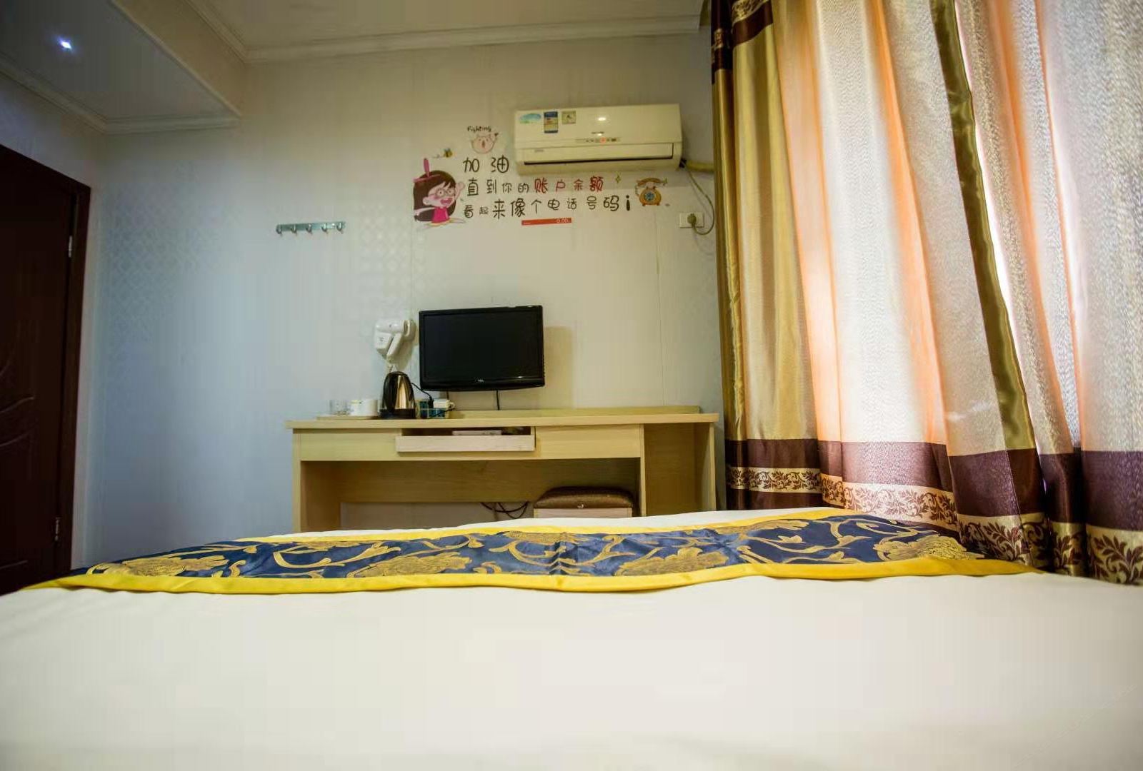 标准大床房
