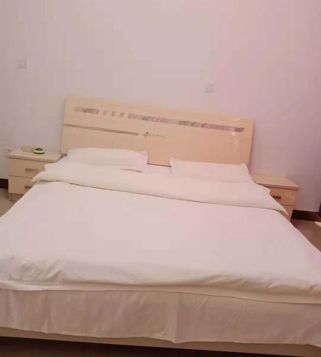 舒适大床房