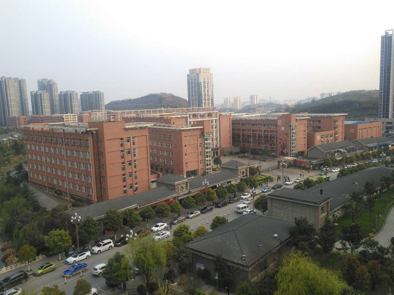 贵阳世纪城龙昌苑贴心服务员管家公寓