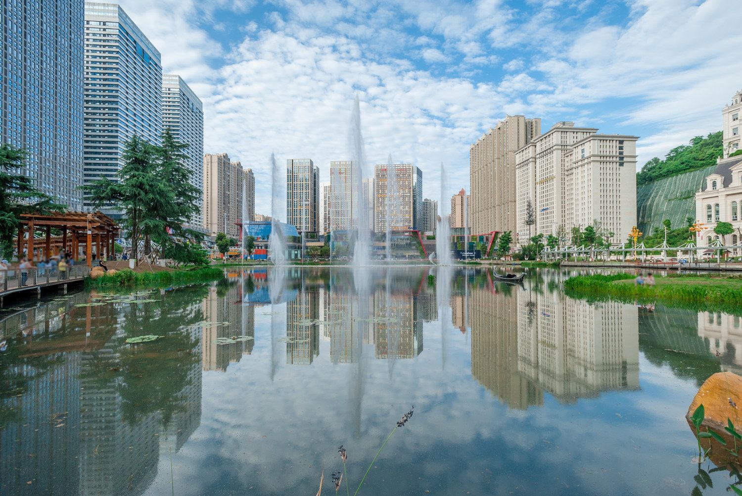 贵阳彝达达公寓(小车河路与延安南路交叉口分店)