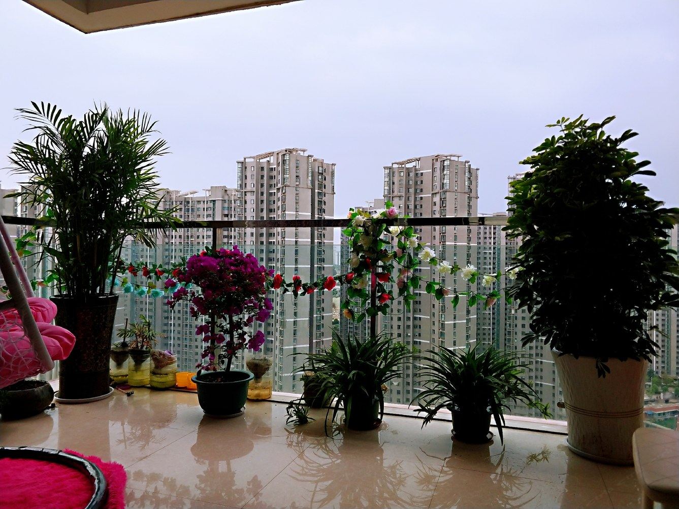 贵阳LY燕子公寓(长岭南路与铜仁路交叉口分店)