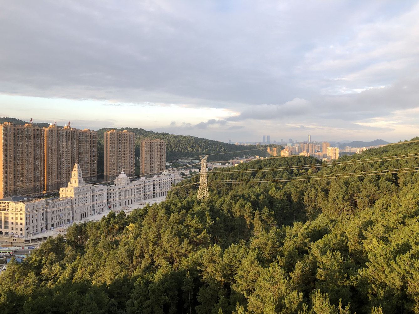 贵阳忧桑的胖胖胖公寓