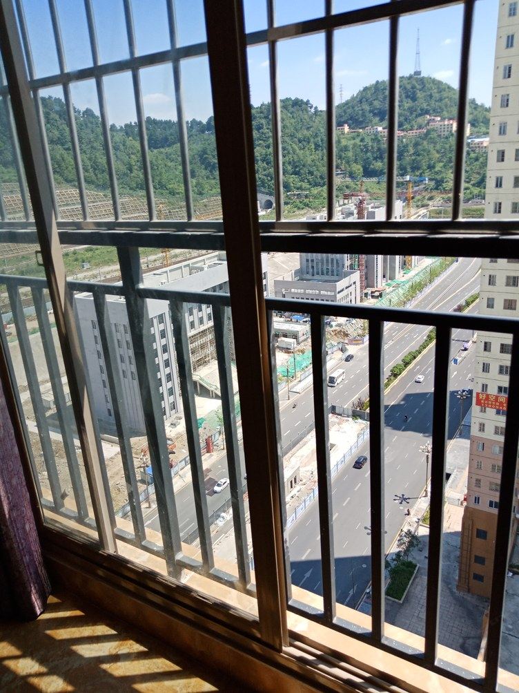 贵阳杨露公寓