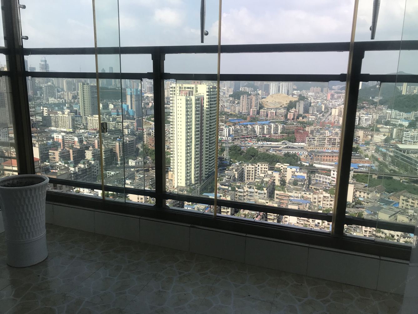 贵阳尚东公寓(2号店)