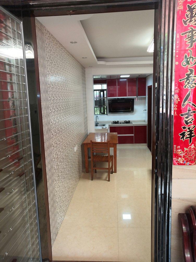 花园二室一厅套房