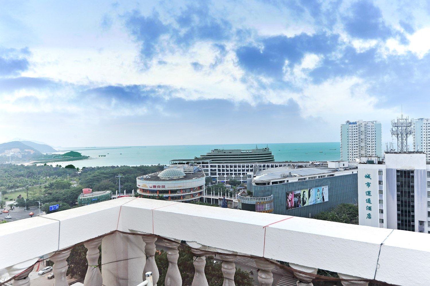三亚大东海椰海主题式民宿(24号店)
