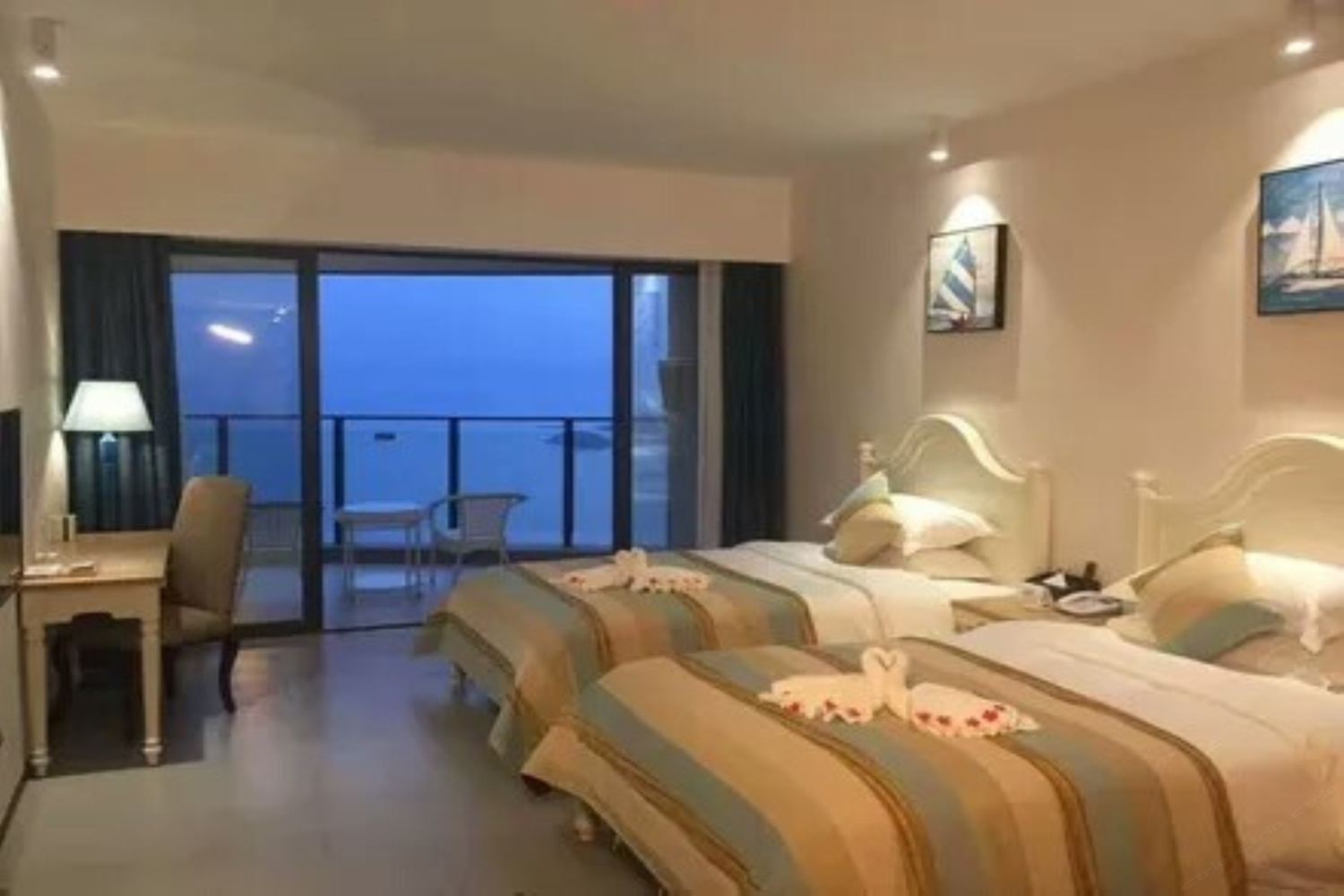 海景阳台双床房