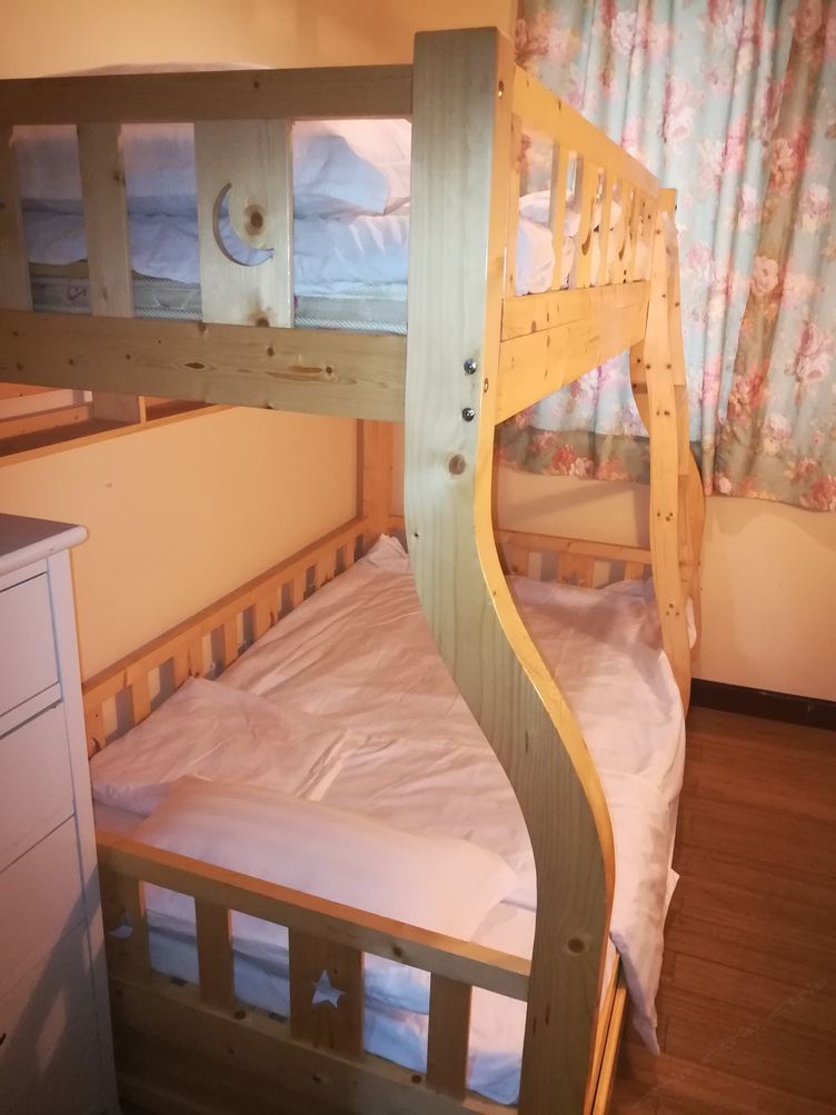 四室一厅套房