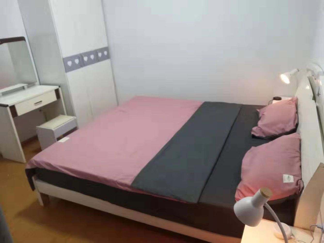 体验三室一厅套房