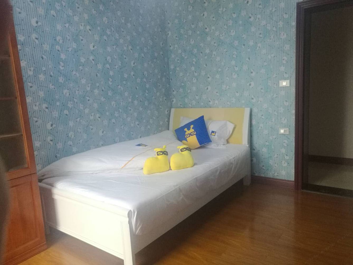 三室一厅套房