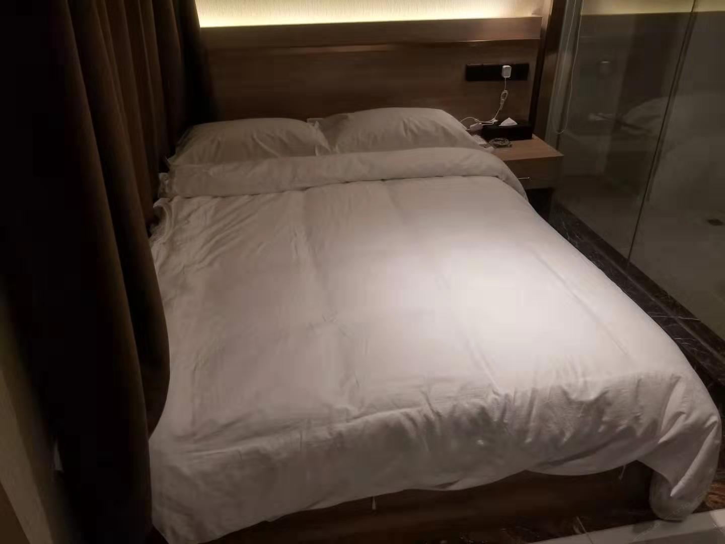 普通单间