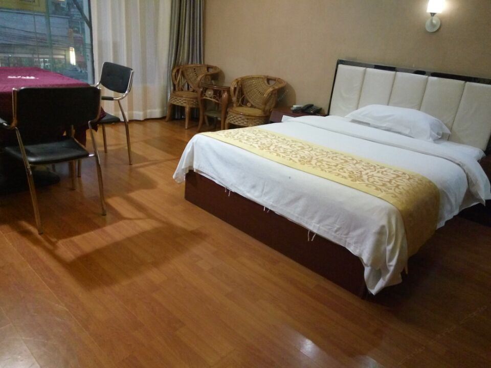 电脑麻将大床房