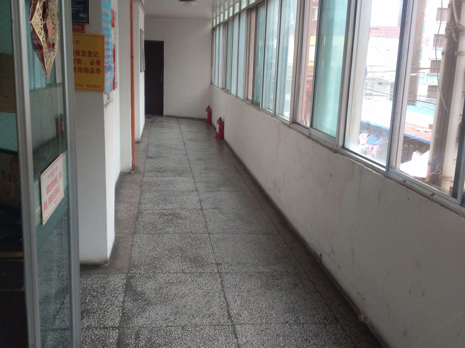 西宁建荣招待所