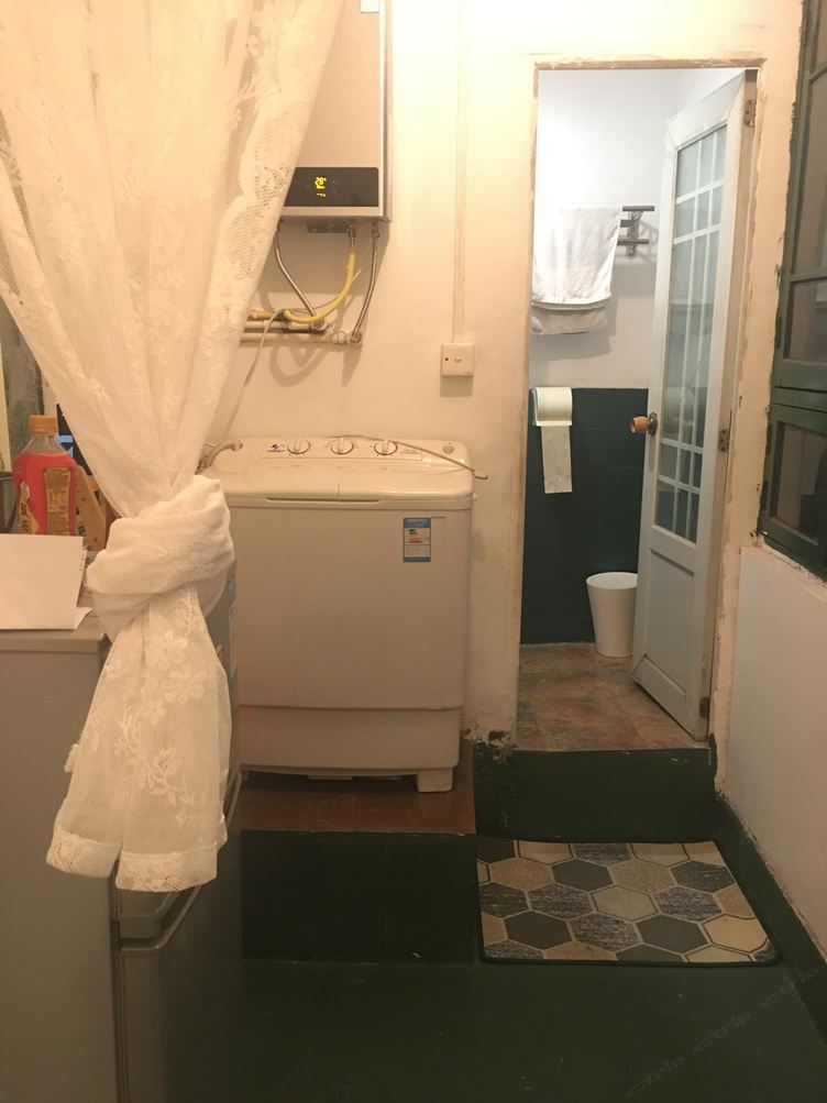 二室大床房
