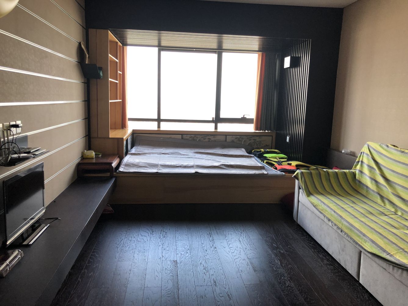 阳台一室榻榻米房