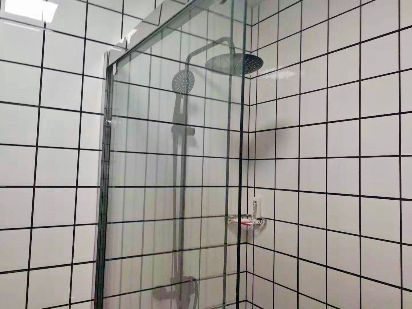 榻榻米一室榻榻米房
