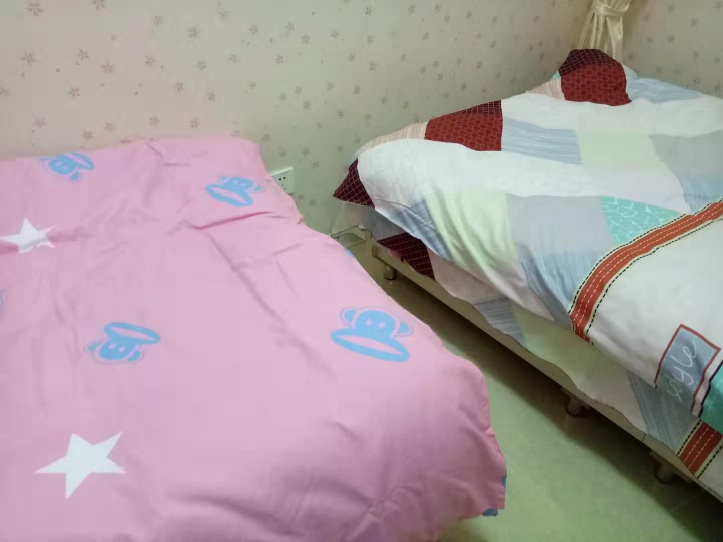 迷你小标间(公共卫浴)