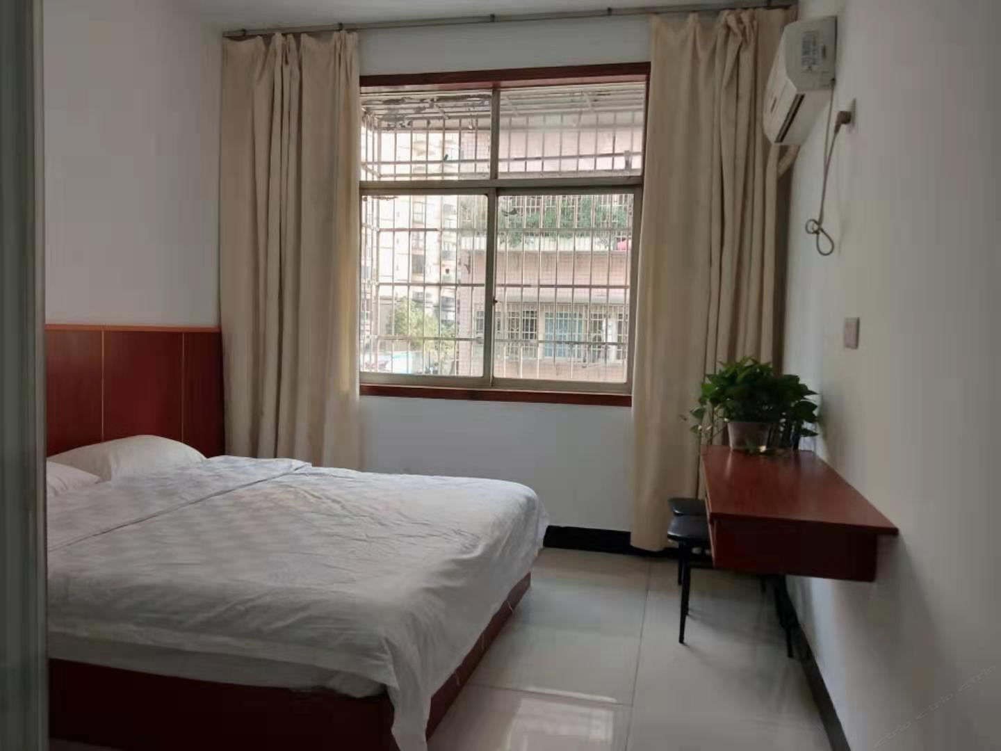 豪华大床房
