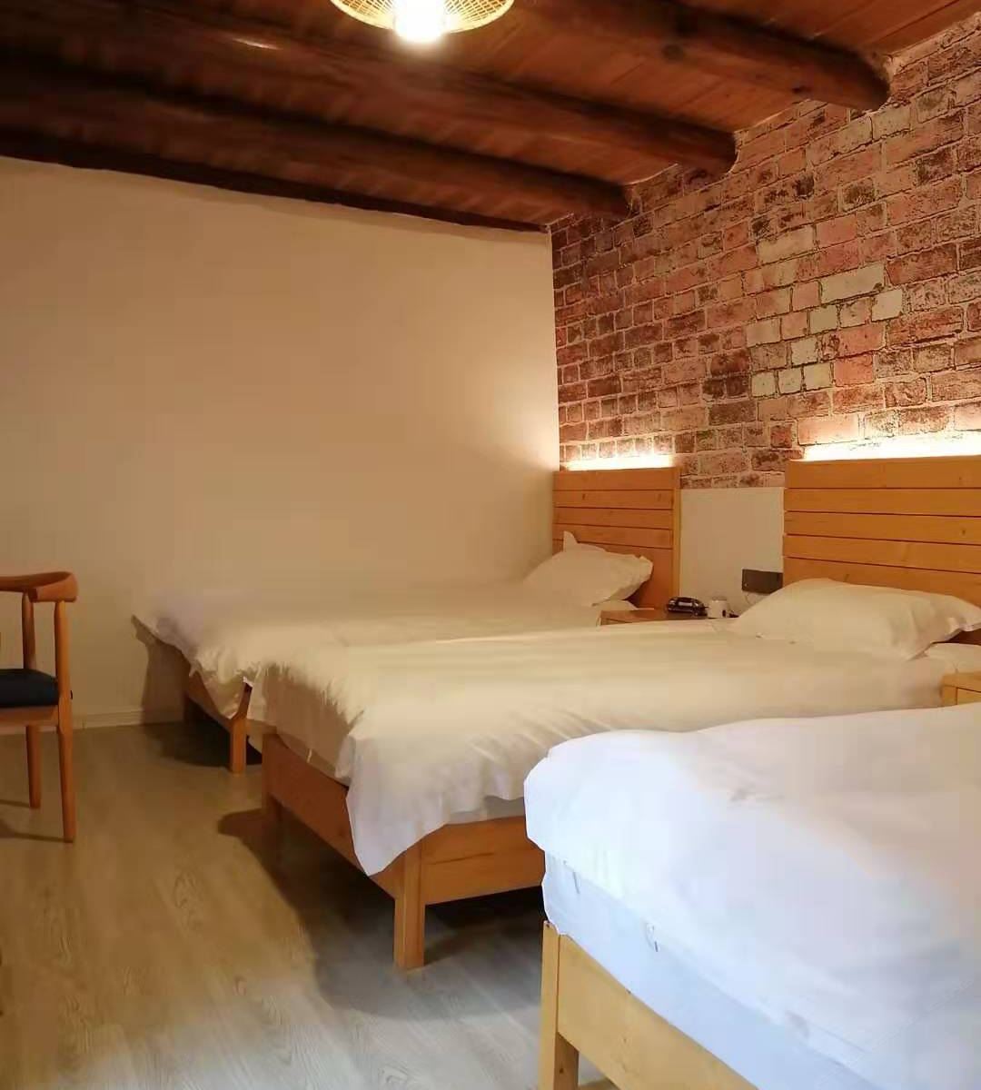 土楼观景经济三床房