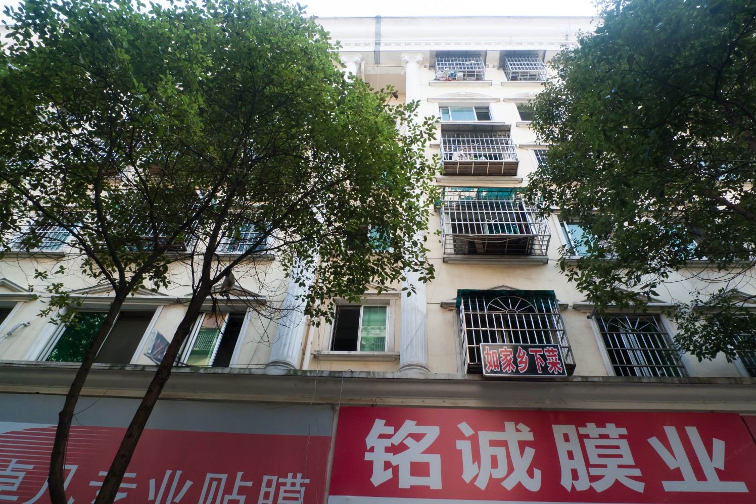 假日家庭旅馆(长沙中南汽车世界店)