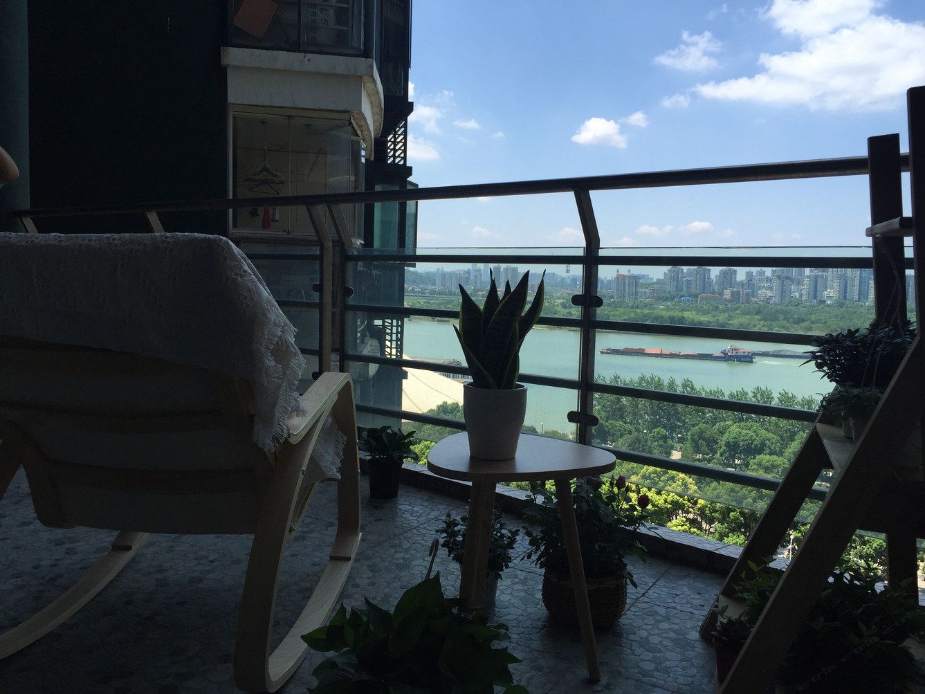 长沙猫不吃鱼公寓(6号店)