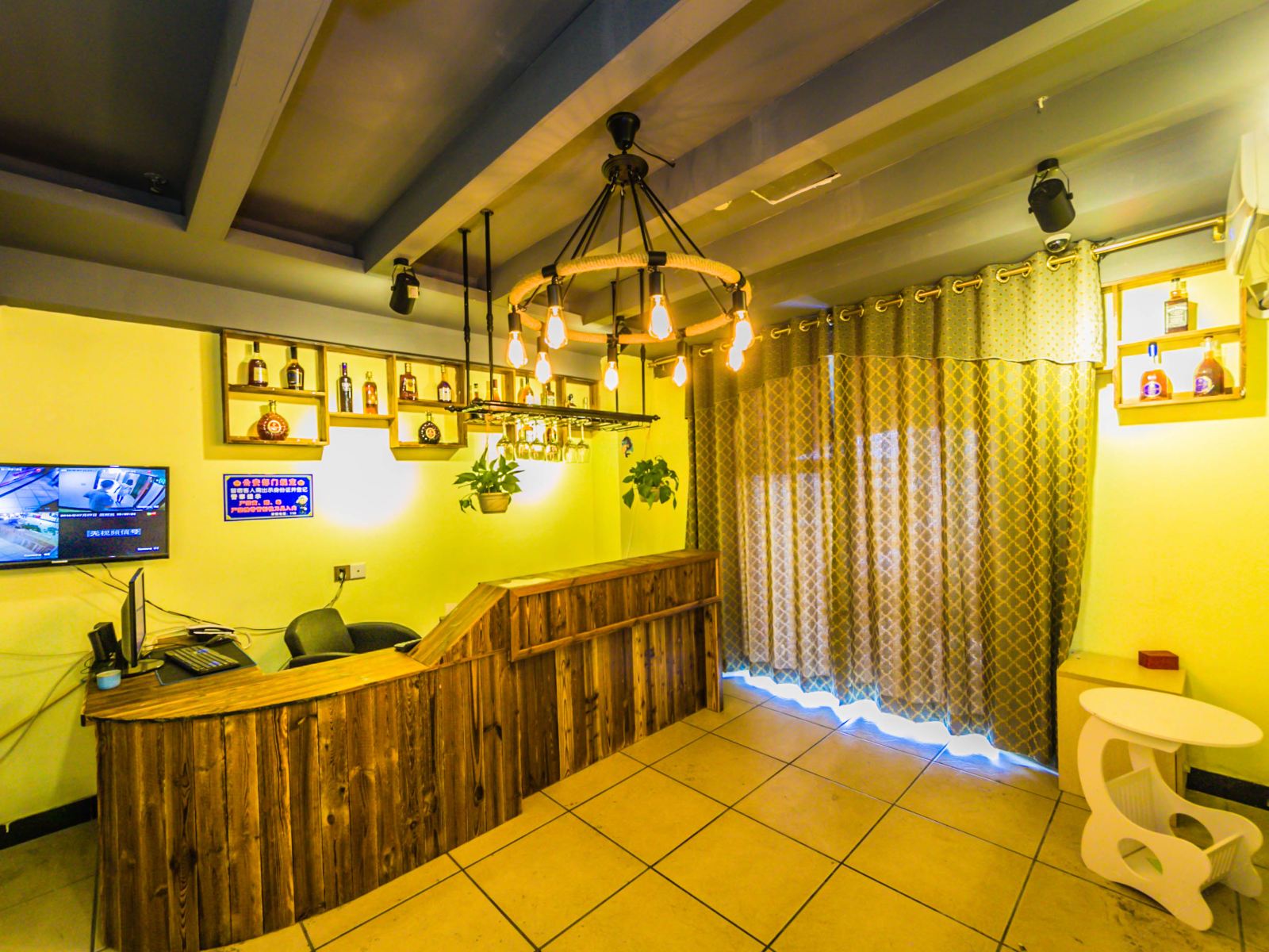 福州鸿锦酒店公寓(原新虹井主题酒店)