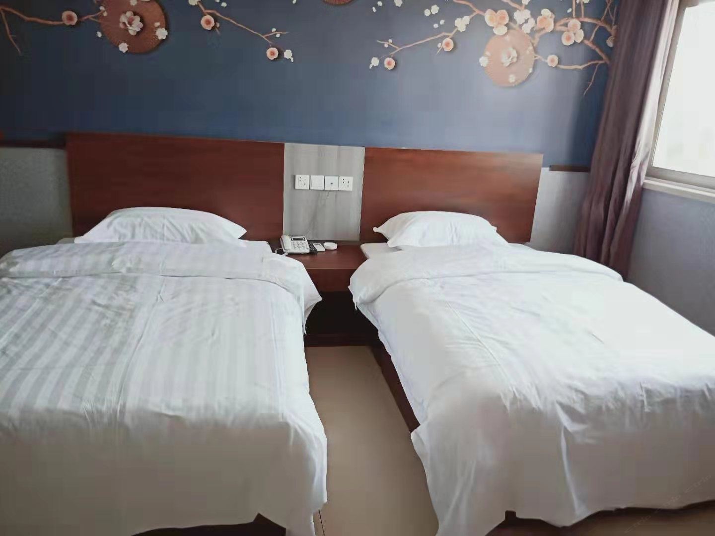 标准双床房